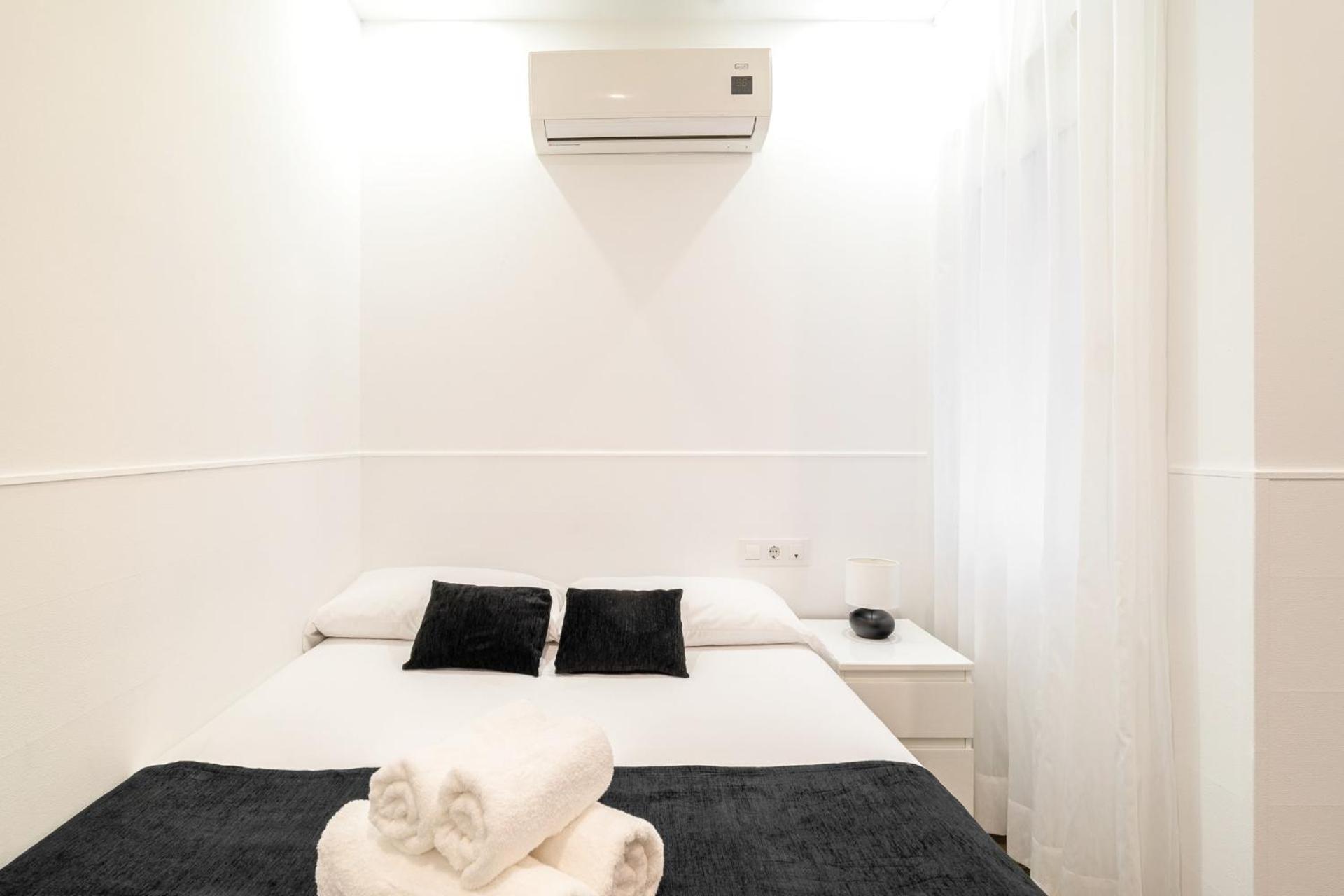 Laramond Barcelona Rooms Exterior photo